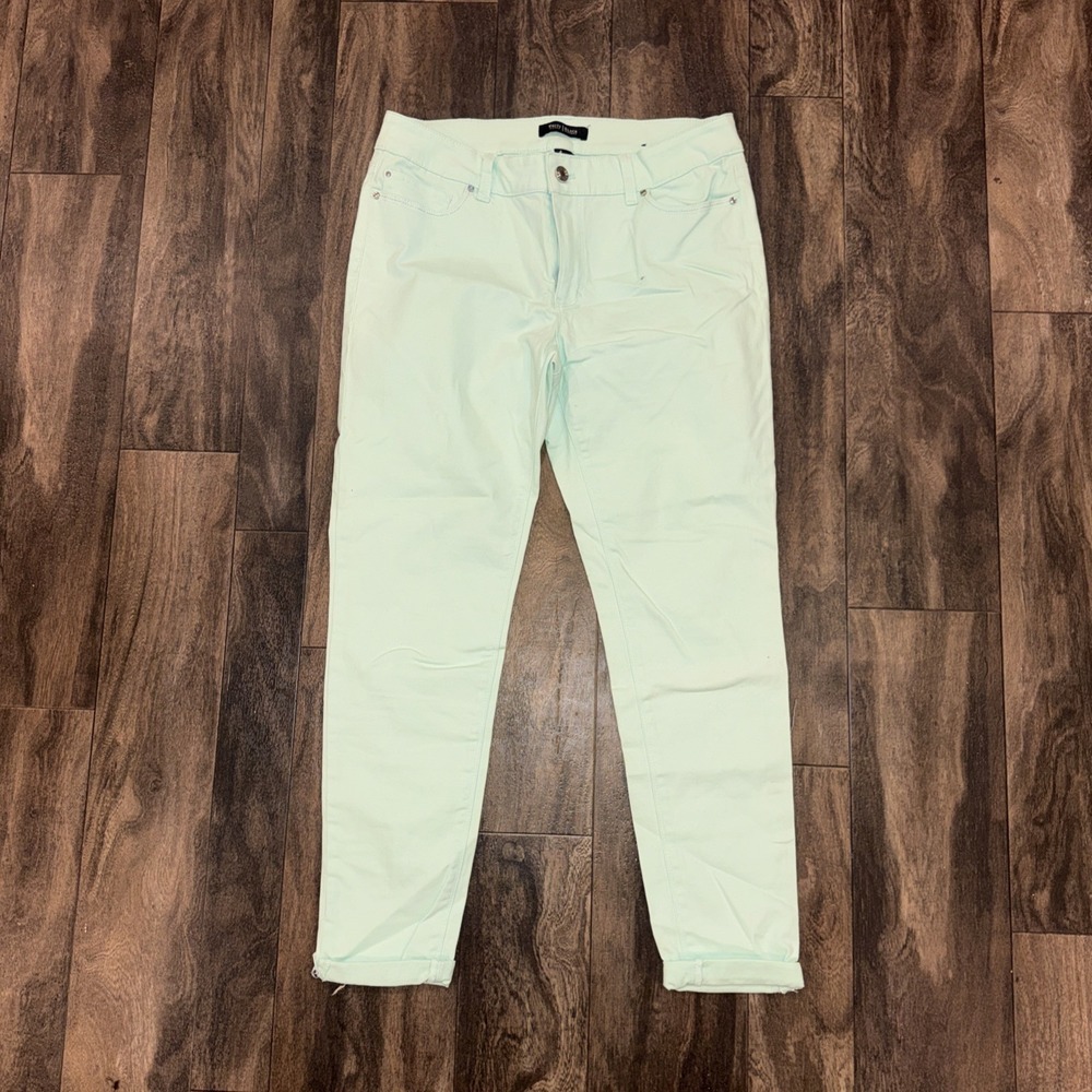 White House Black Market Skimmer Slim Fit Work Pants Women's Size 10 Light Green